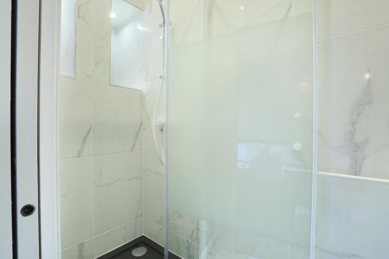 Apartment Center Of Paris By Studio Prestige Екстер'єр фото