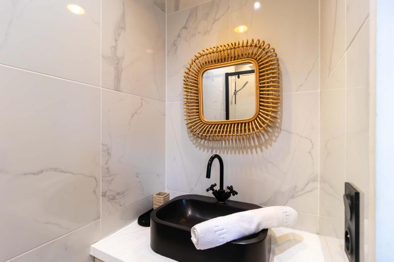 Apartment Center Of Paris By Studio Prestige Екстер'єр фото