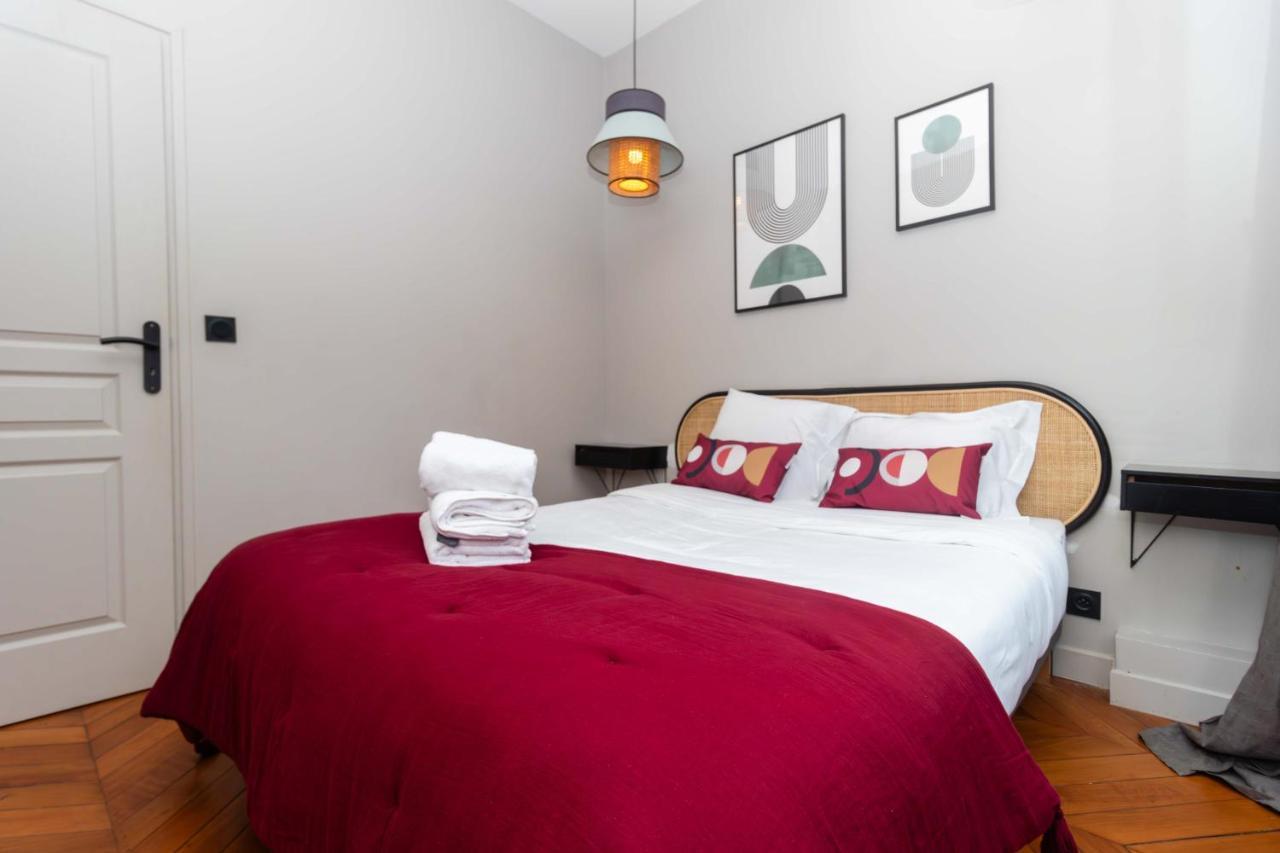 Apartment Center Of Paris By Studio Prestige Екстер'єр фото