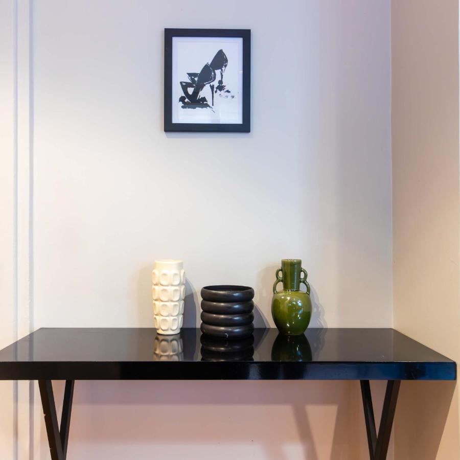 Apartment Center Of Paris By Studio Prestige Екстер'єр фото