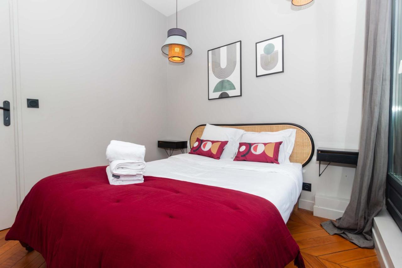 Apartment Center Of Paris By Studio Prestige Екстер'єр фото